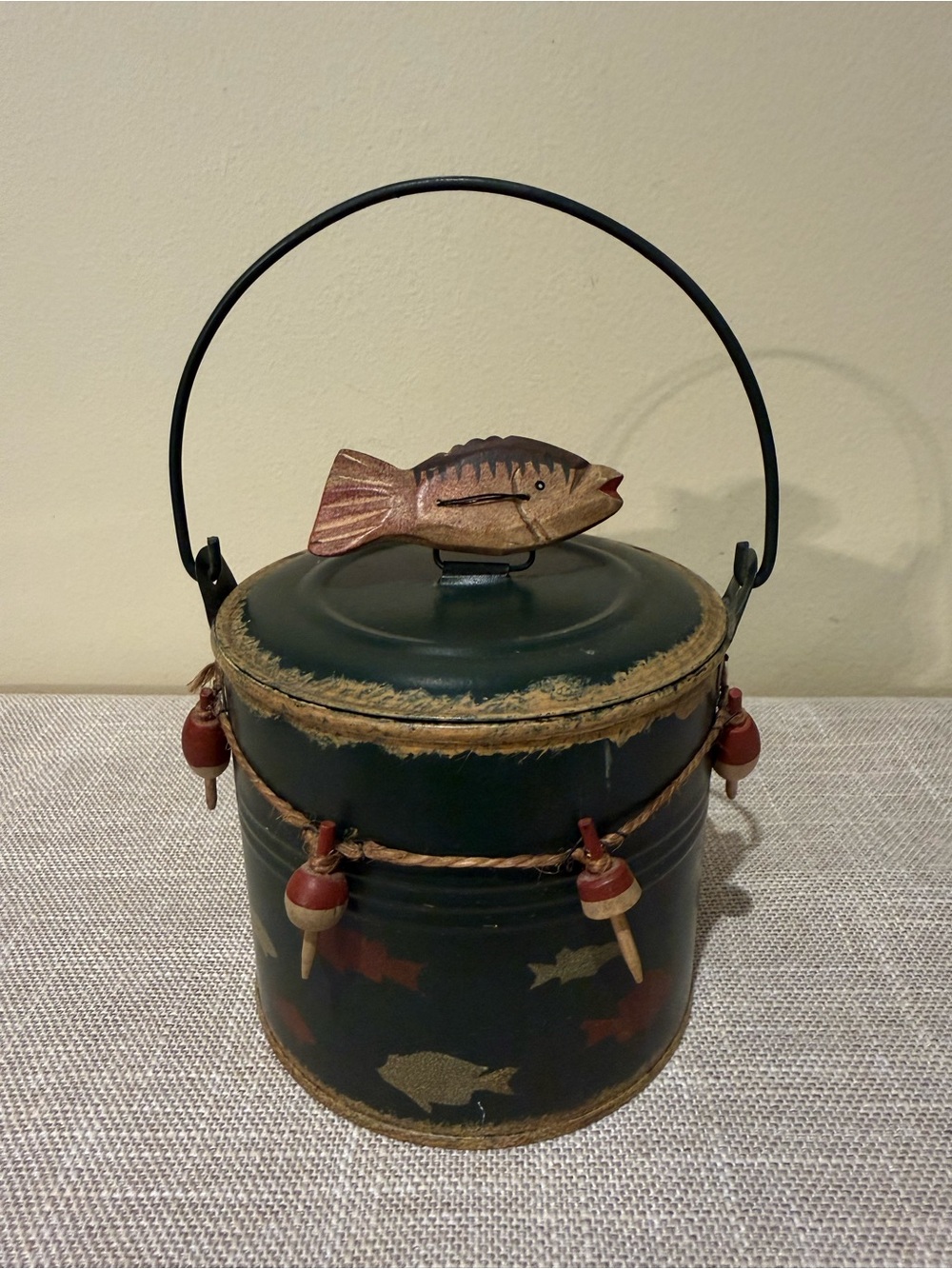 Ohio Wholesale Primitive Folk Art Fishing Canister Metal Bucket Wood Fish Lid